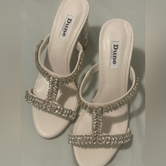 Dune Merrily White Mid-Heel - Picture 6 of 6